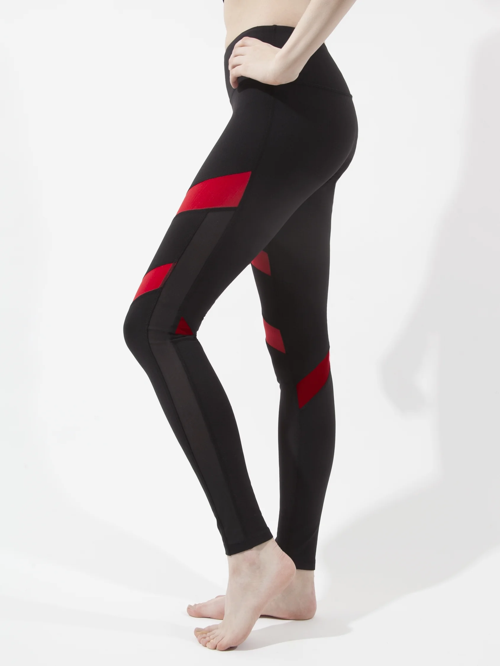 RED ZIG ZAG LEGGINGS