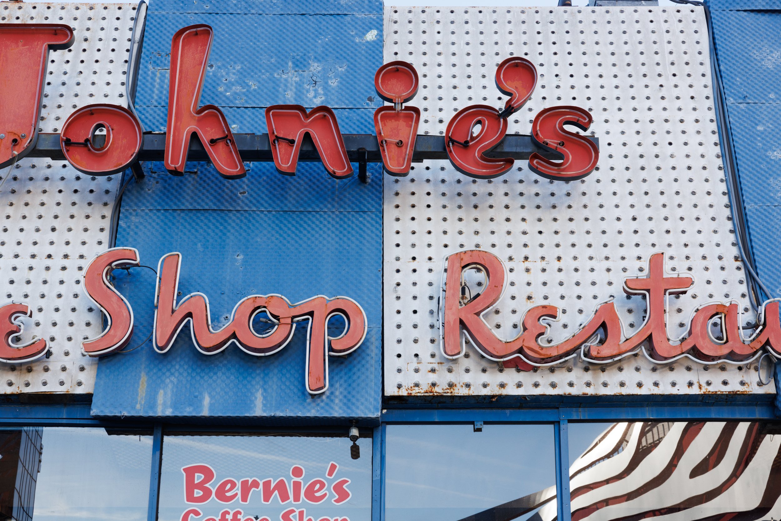 JOHNIES_Ⓒ2024 RMS_7M4A3699.JPG