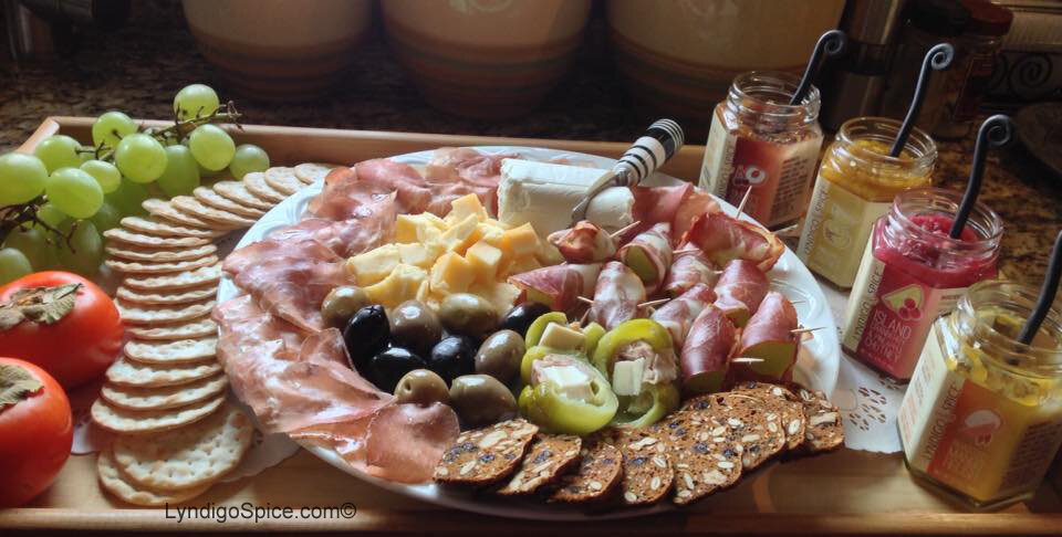 Lyndigo Spice® charcuterie board