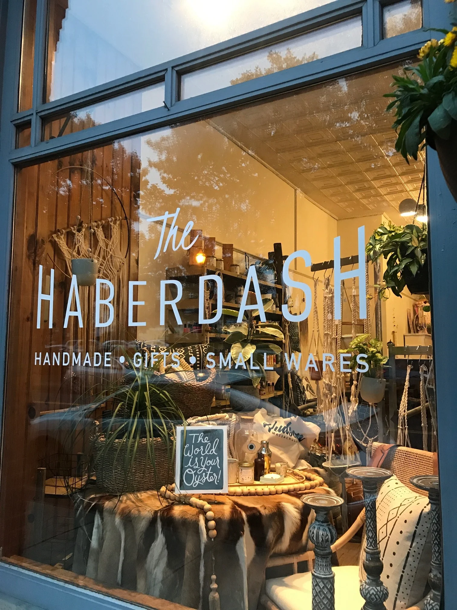 photo of haberdash hudson store window 