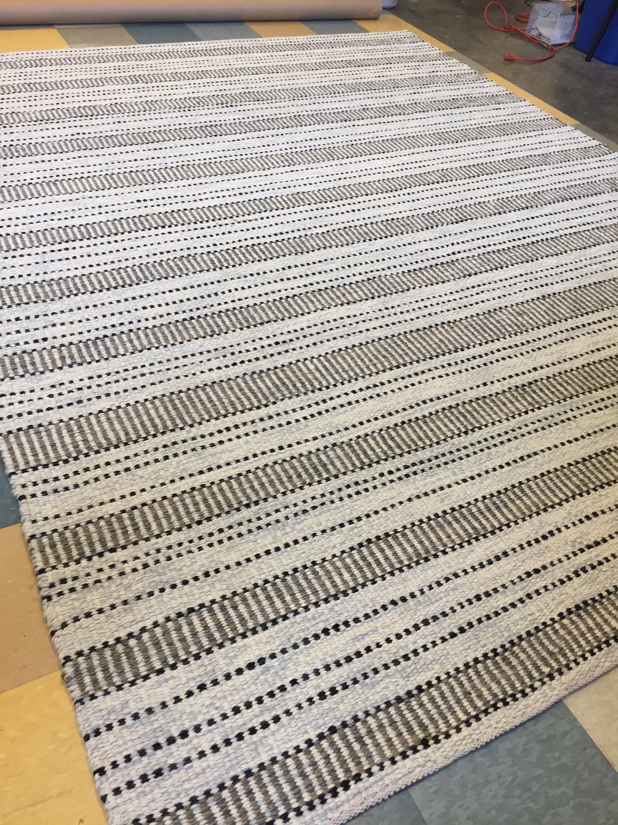 Finished Dotted Line in Black and Grey