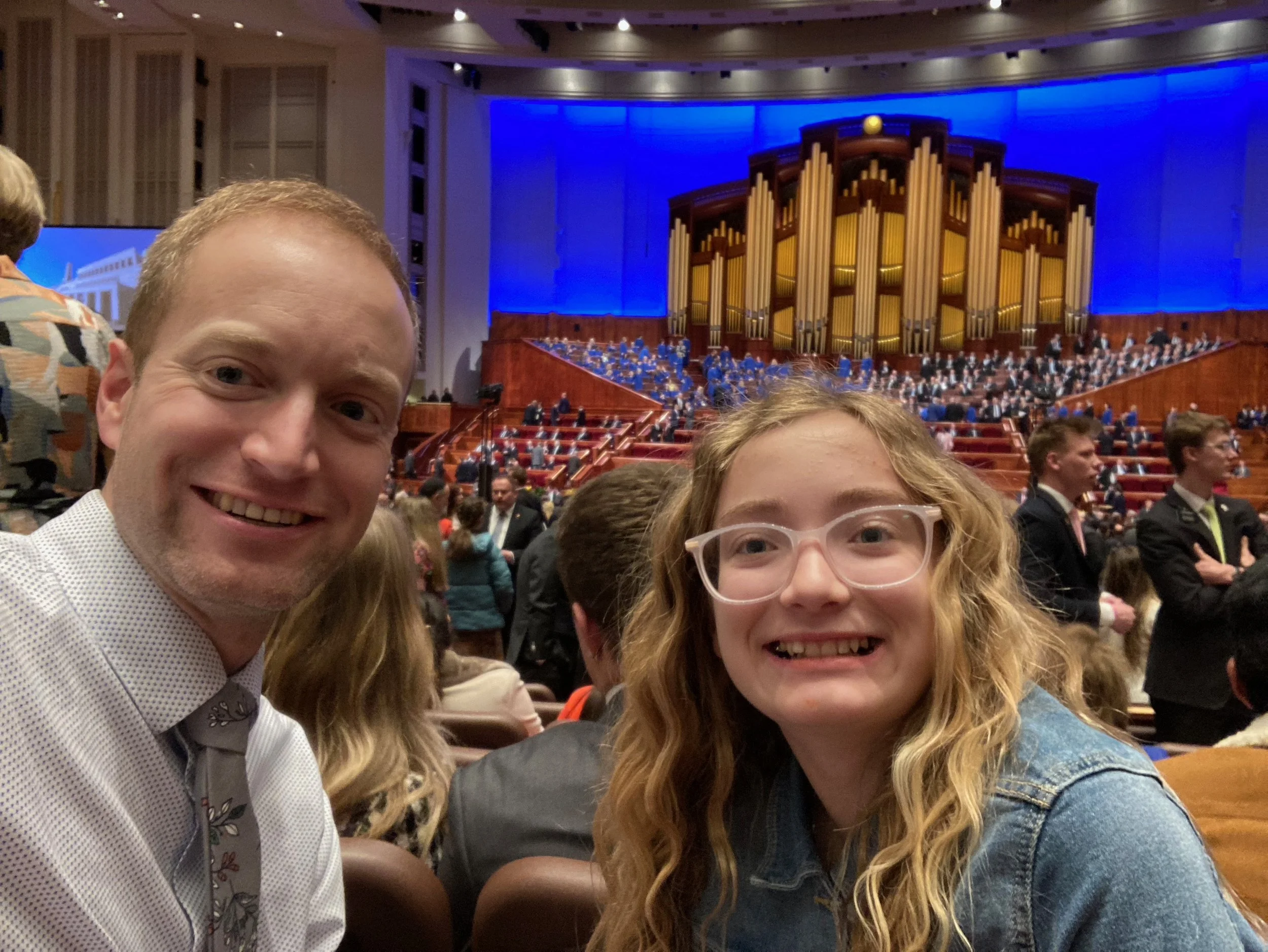  We wound up with a couple of conference tickets after taking pictures of the De Hoyos family (Laura’s brother-in-law’s family). 
