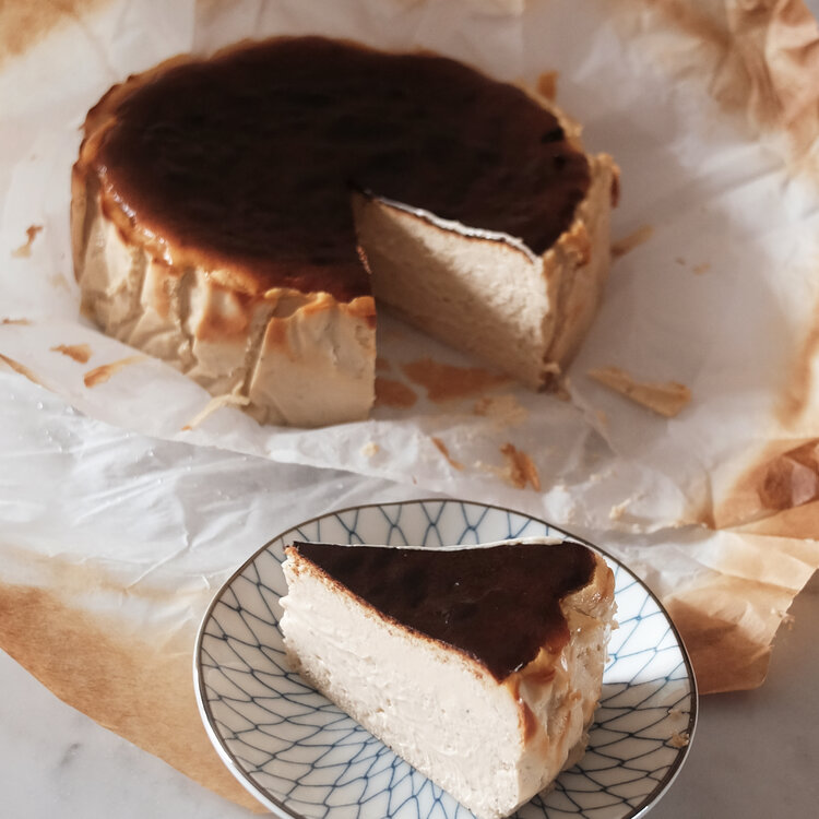 Dahongpao-burnt-basque-cheesecake-singapore.jpg