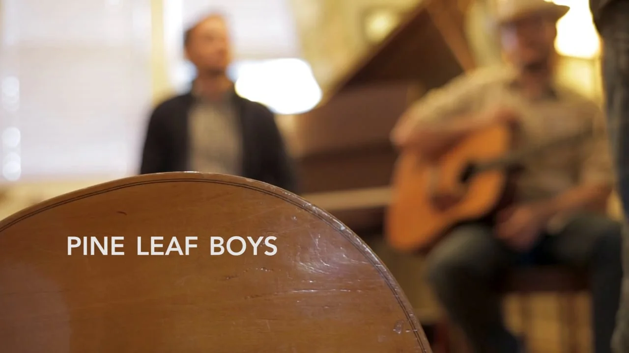 Le Voisinage - Pine Leaf Boys