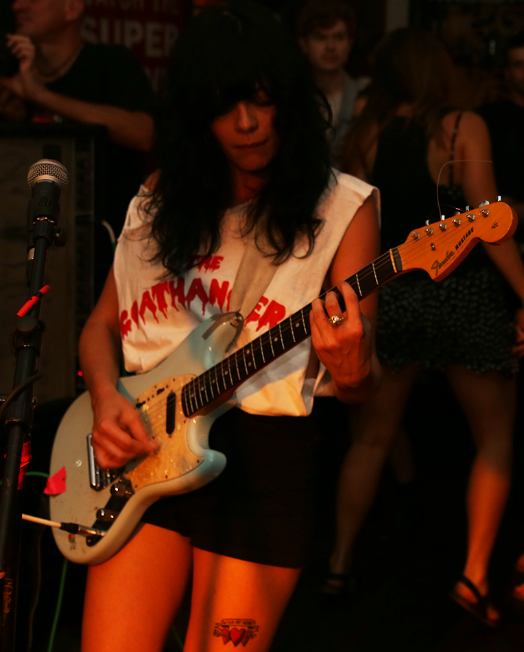 The_Coathangers_2.jpeg