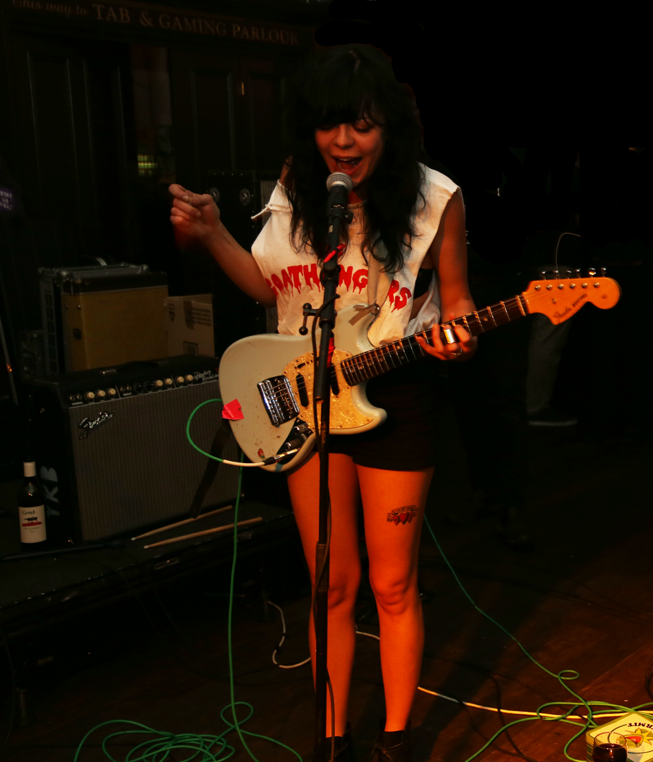 The_Coathangers_6.png