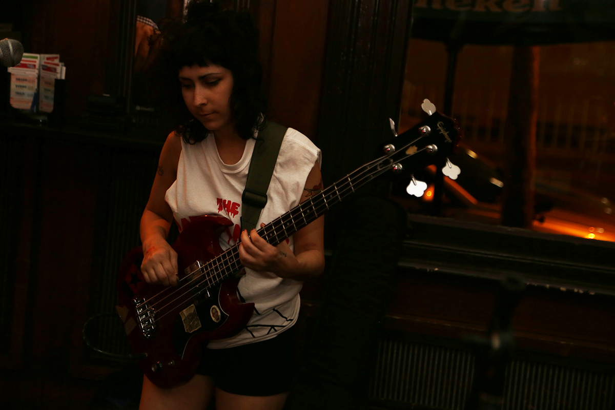 The_Coathangers_9.jpeg