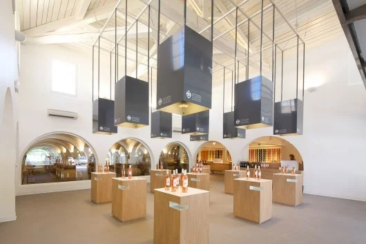 Maitres Vignerons /// Archdaily