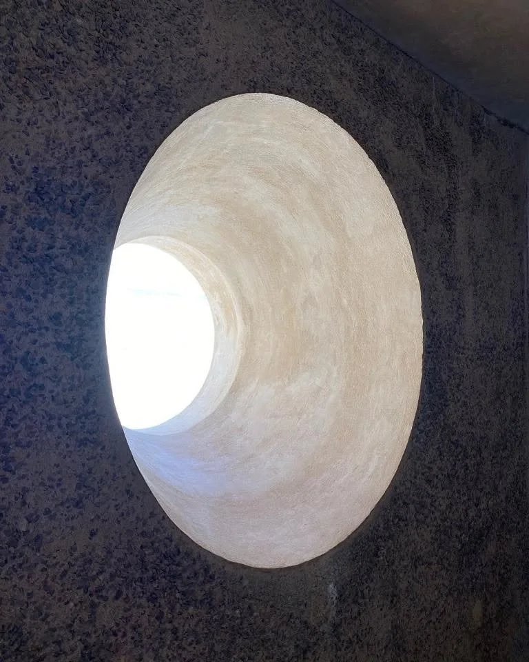 Maison CL &mdash; work in progress 

#architectesainttropez #architecture #courbes #oeildeboeuf #puitdelumiere #skylights #vincentcostearchitecte #vincentcoste