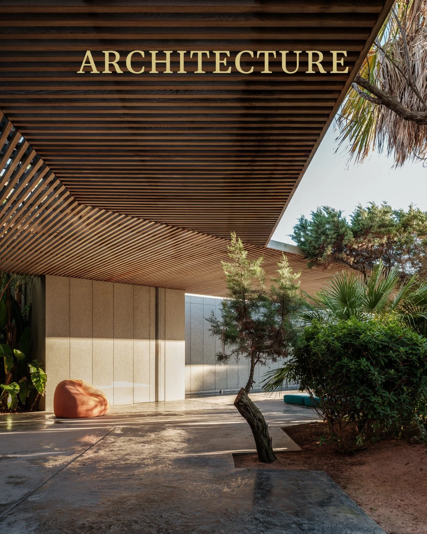 UN SEUL REGARD, PLUSIEURS SITES.
&Agrave; travers diff&eacute;rents projets, le parti pris reste identique : concevoir des architectures capables de s&rsquo;effacer pour r&eacute;v&eacute;ler le lieu. 
Apprivoiser le vide, sculpter la lumi&egrave;re,