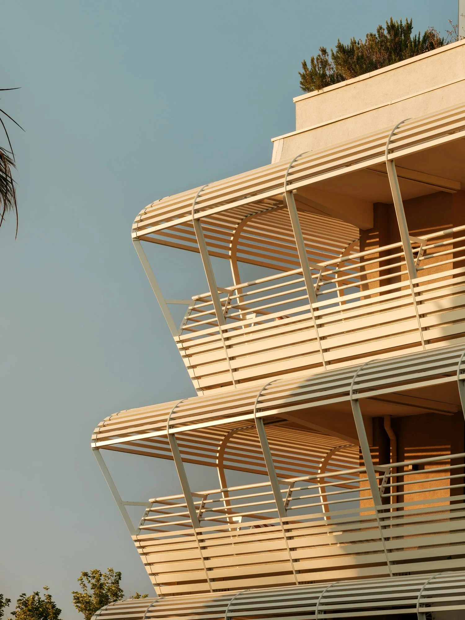 Hotel-ventura-saint-tropez-architecte-coste.jpg