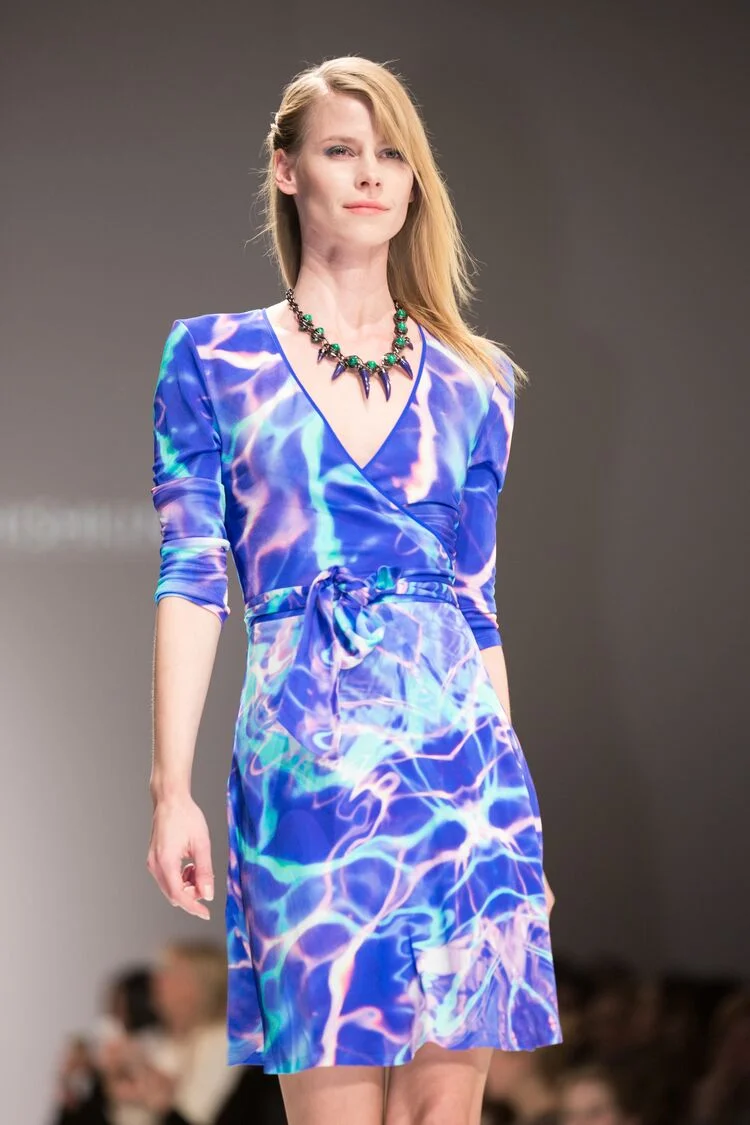 Bair dress with sleeves - Lightning print 