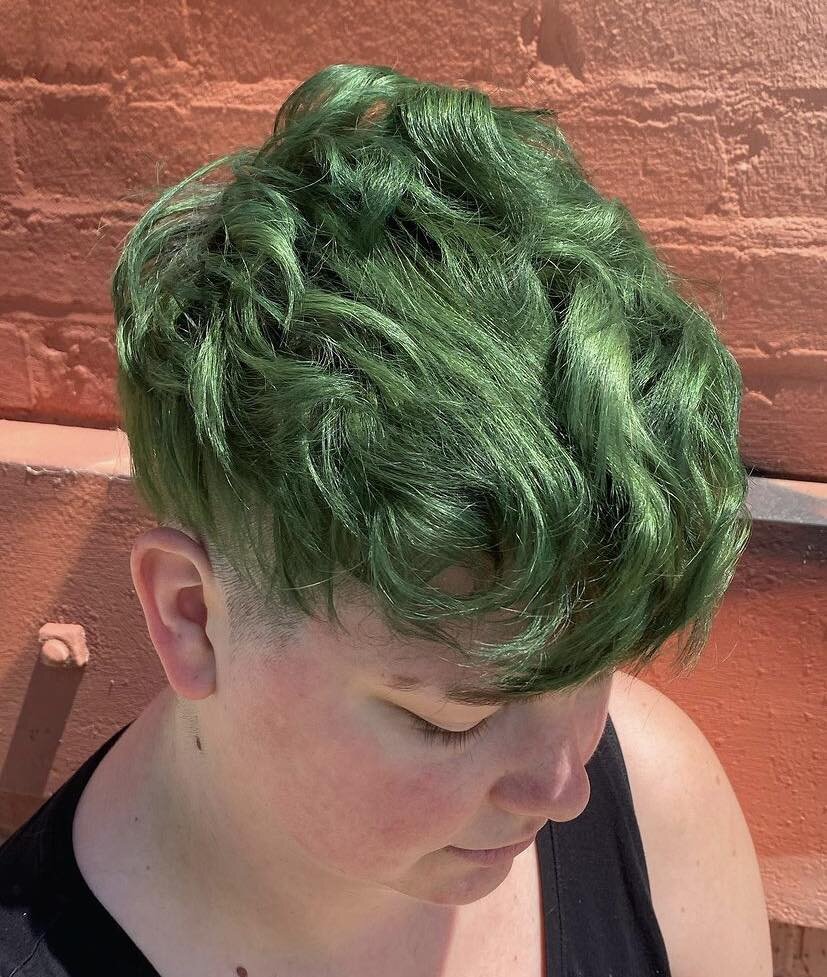 Happy st pats day☘️ 

Lucky you&hellip;book an appointment today for a free goodie on us🛍️

Text or email to secure your spot! 
👉(319)365-1500
👉fixsaloncr@gmail.com 

Hair by Abi