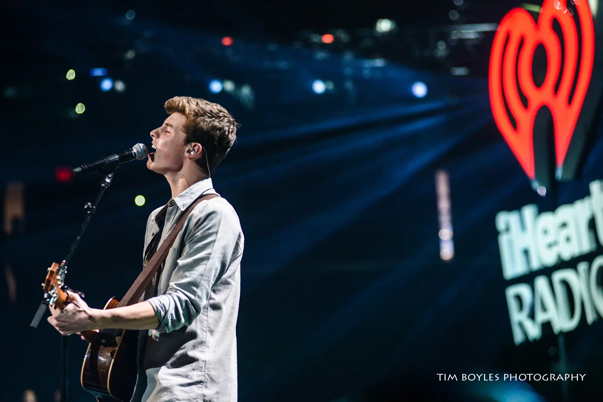 Shawn Mendez performs.