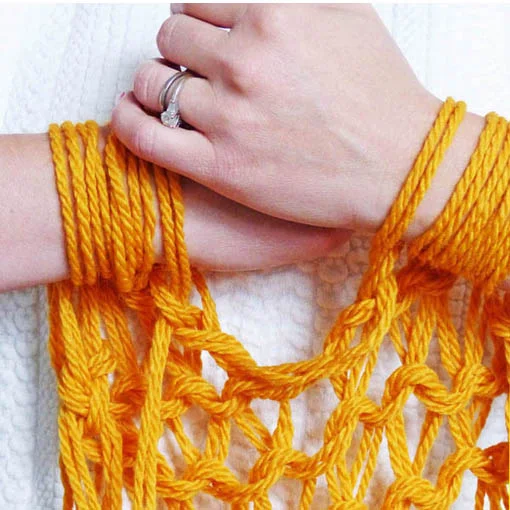 armknitting.jpg