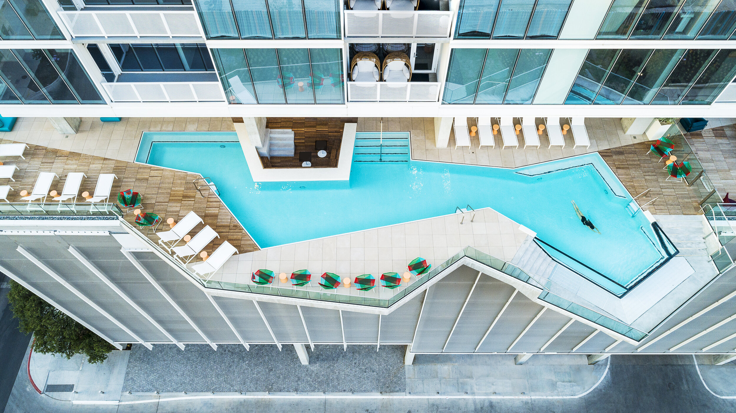 The Independent - Cantilevered Pool - credit Patrick Wong.jpg
