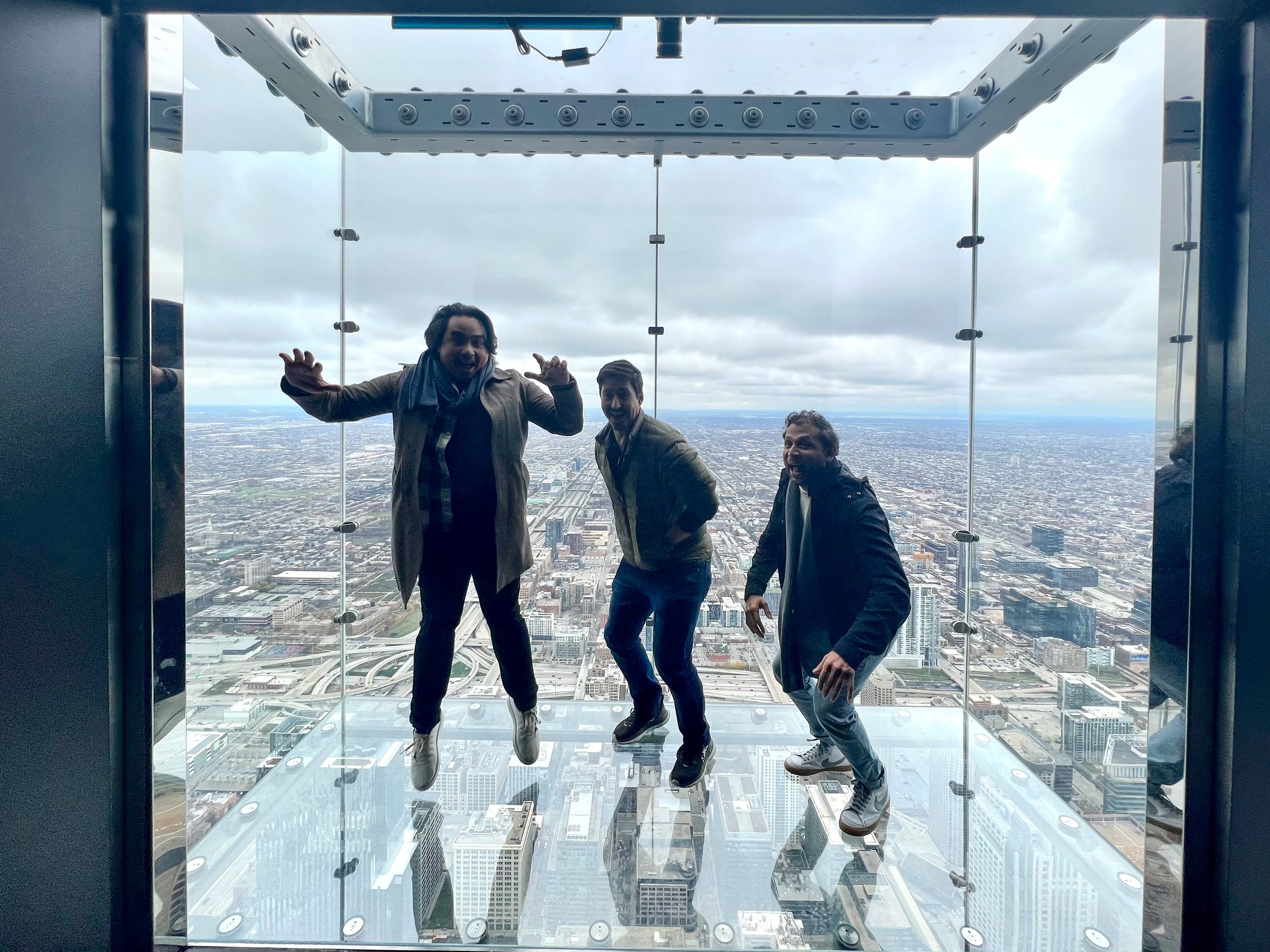  Rhode Partners architects test structural integrity at the Willis Tower  