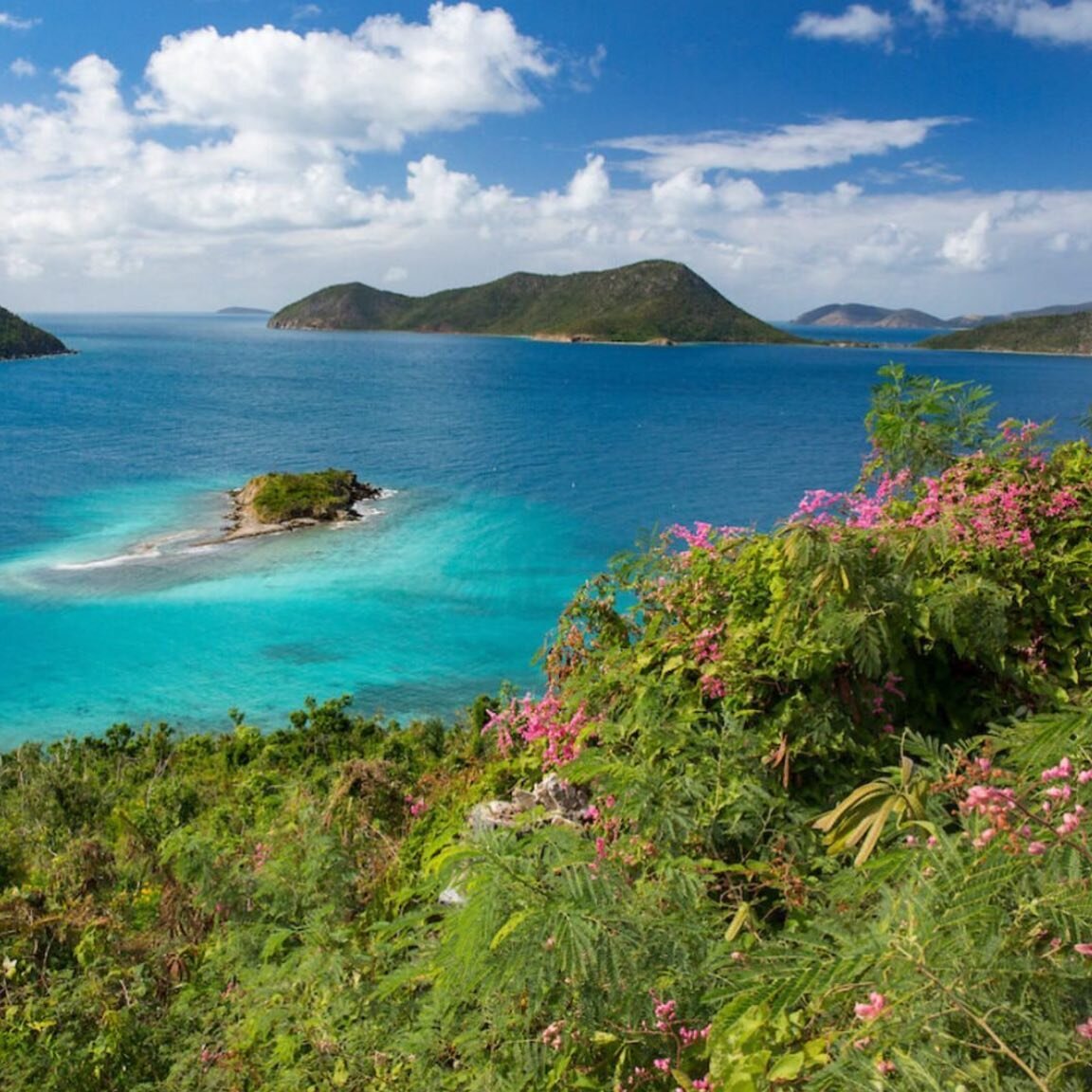 Hello Spring! Who&rsquo;s ready for a trip to U.S Virgin Islands? 🙋🏽&zwj;♀️

Via @visitusvi 

#Coterieretreat24 #coterieretreat #weddingindustry #weddingconference #munaluchi #munaluchibride