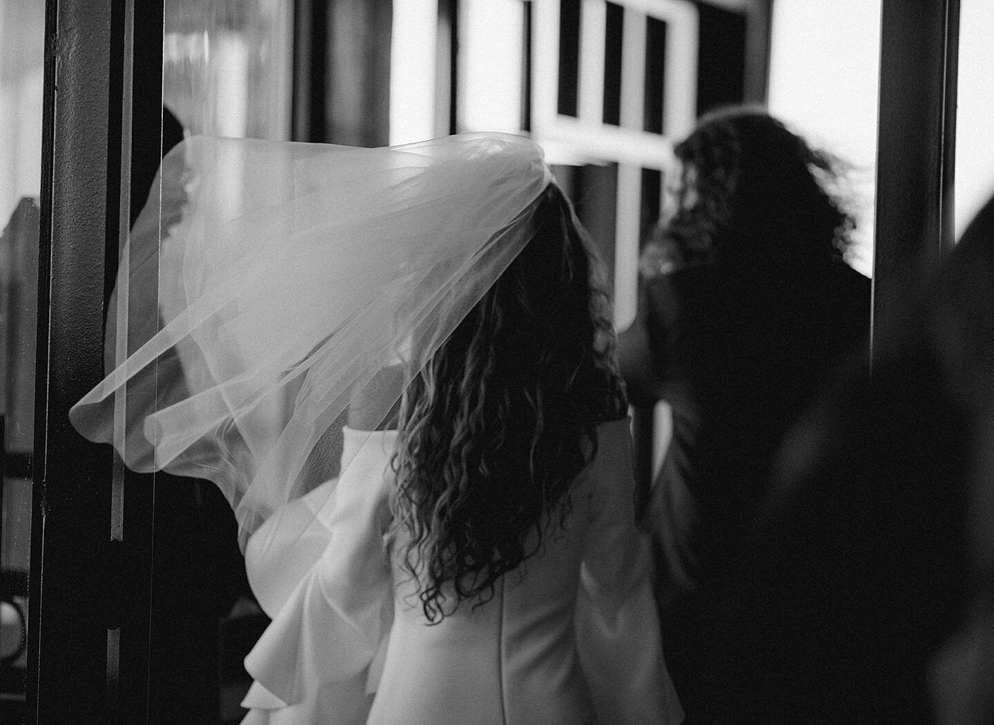 #editorial #wedding #veil #movement #theboxhousehotelwedding