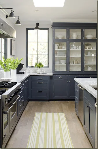Grey-Kitchen-Breakfront_thumb1.jpg