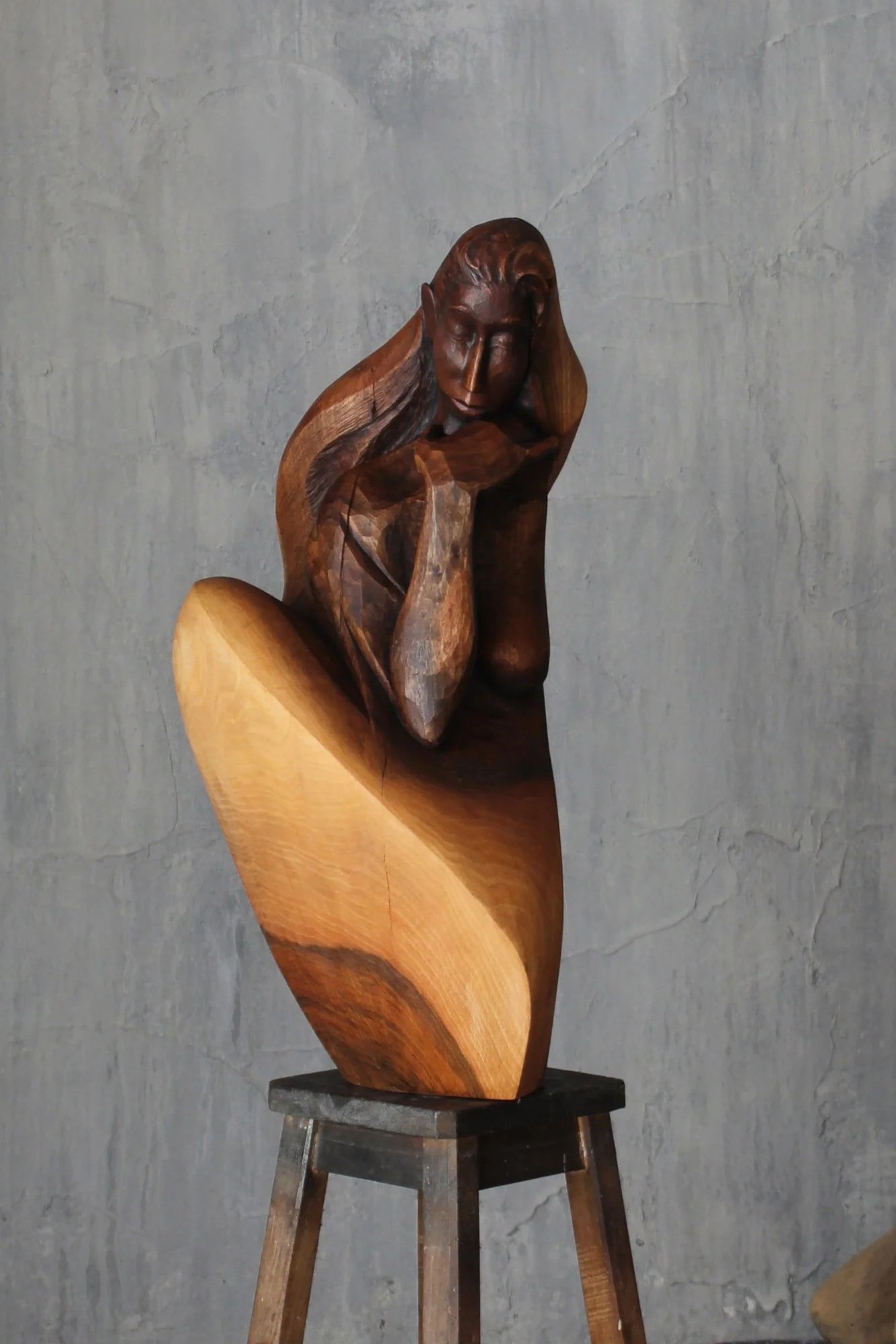 GERMOGLIO | scultura lignea in noce italiano