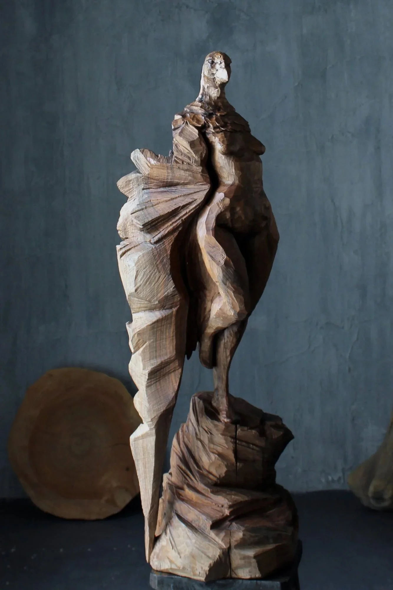 FENICE | scultura lignea in noce italiano