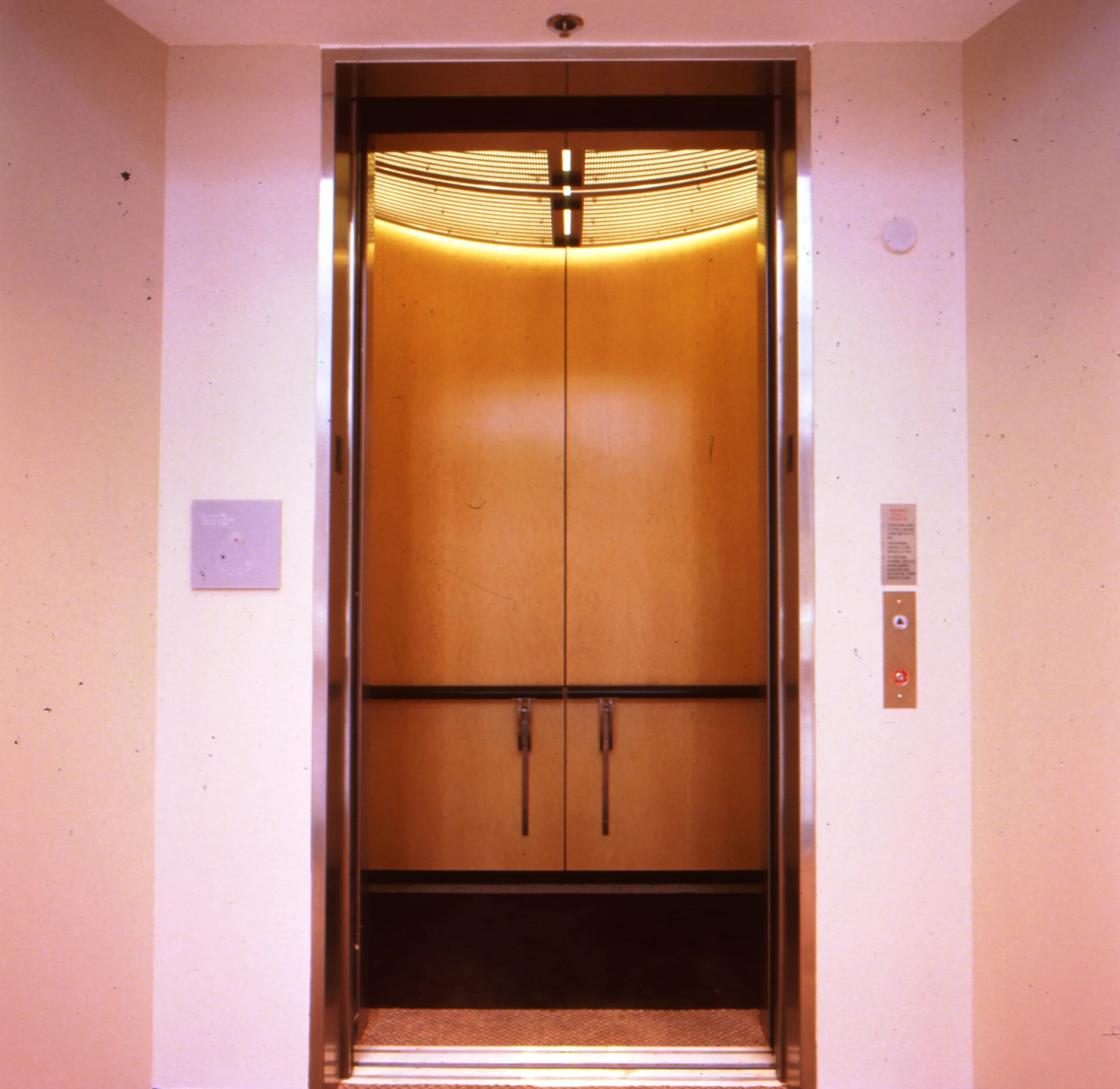 Sales Training Elevator