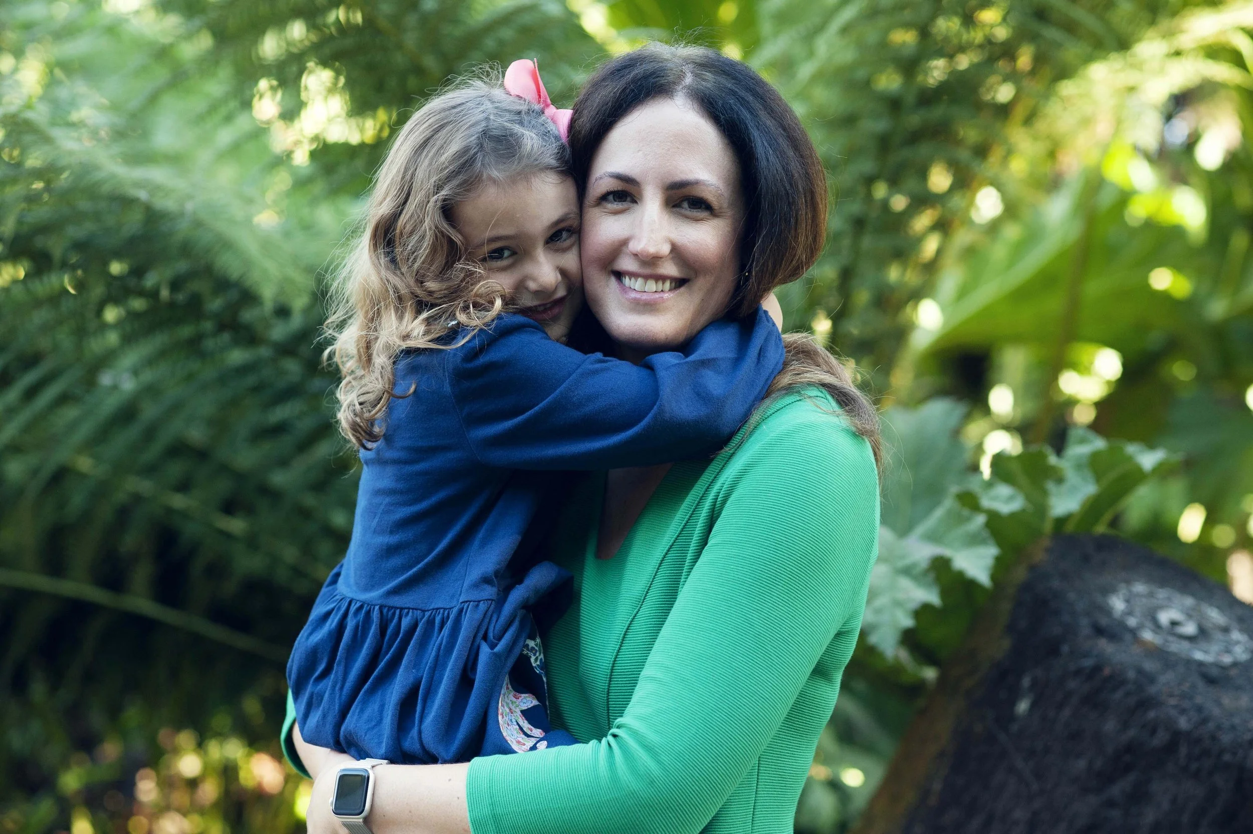 mom and child natural family photography sacramento.jpg