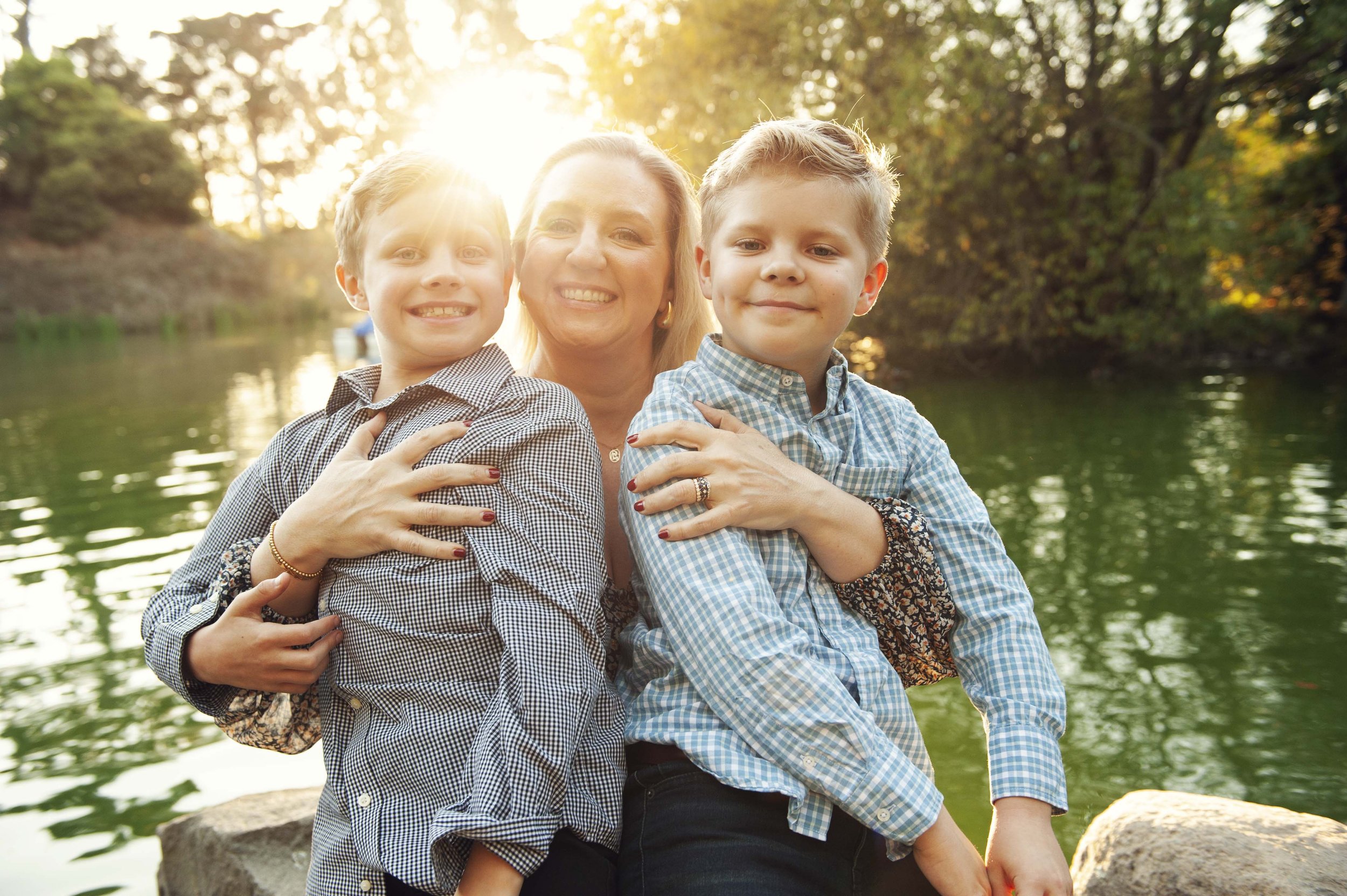 mom and child natural family photography sacramento.jpg