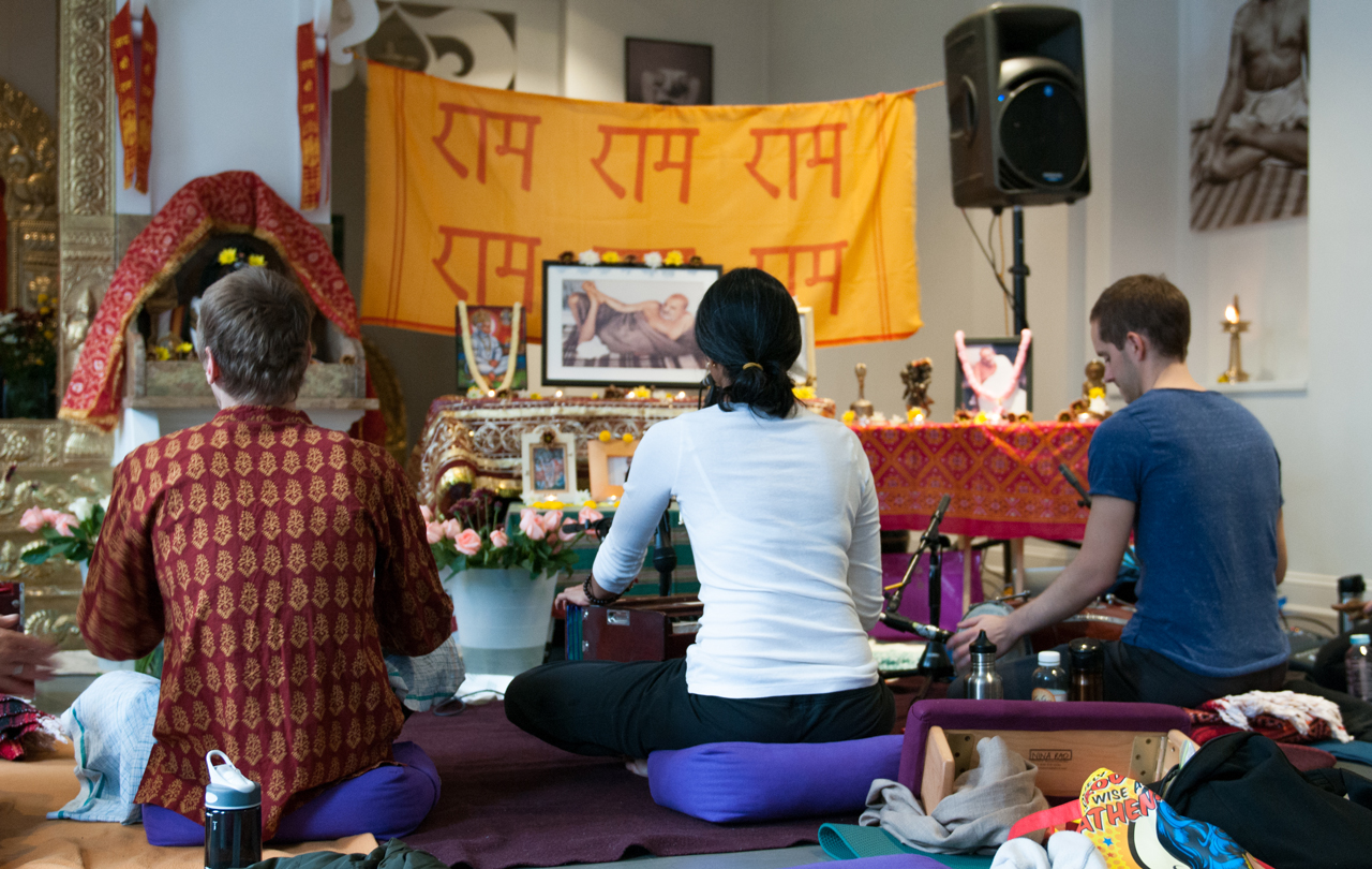 Vanaras-Present-108-Hanuman-Chalisas-@-Broome-Street-Temple-(A.M.)-22.jpg