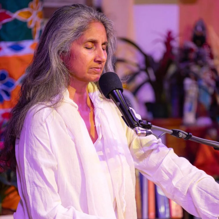 Monroe, NY: Ananda Ashram Kirtan with Nina Rao