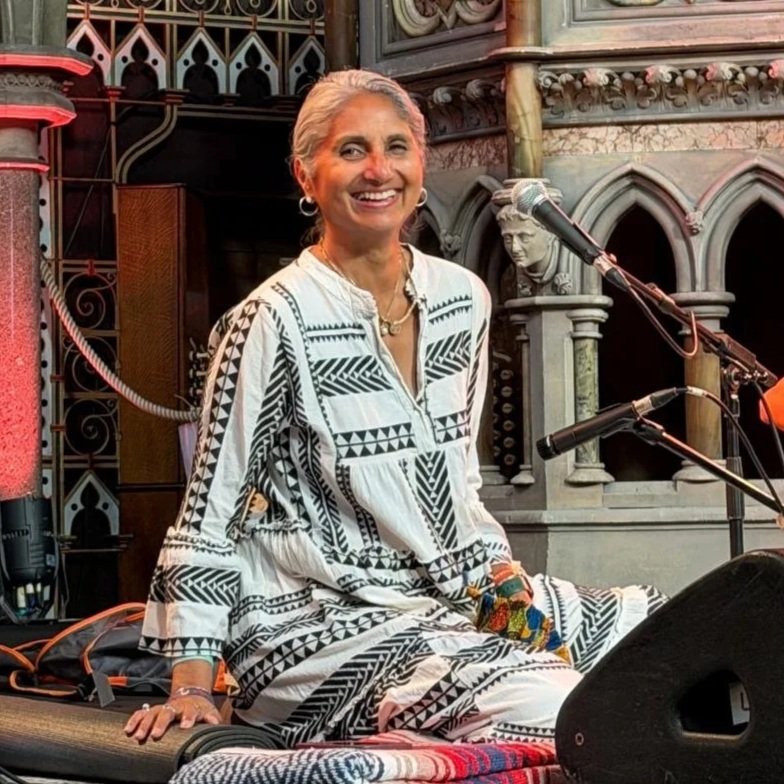 Northport, Long Island, NY: Kirtan with Nina Rao