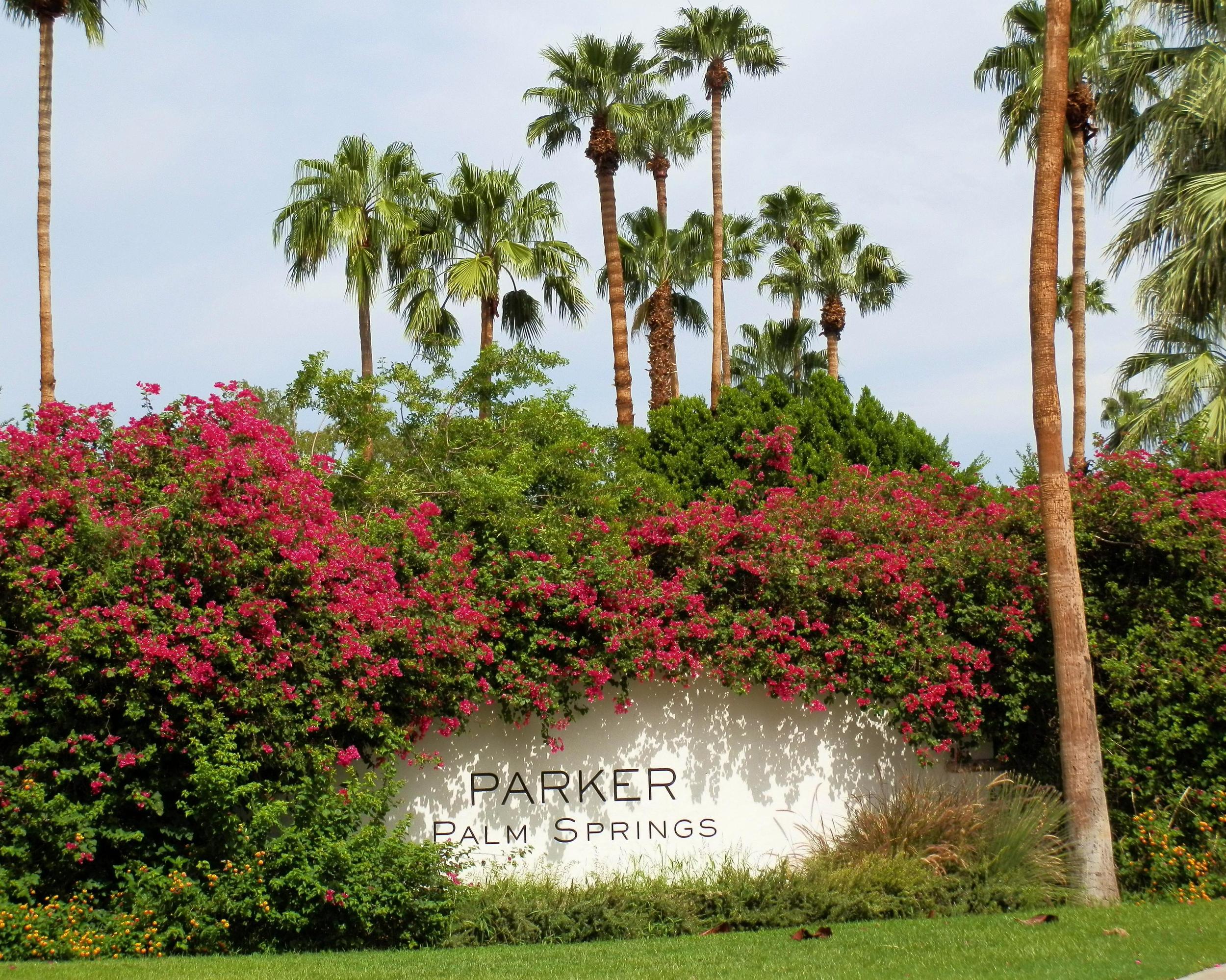 FRONT SIGNAGE