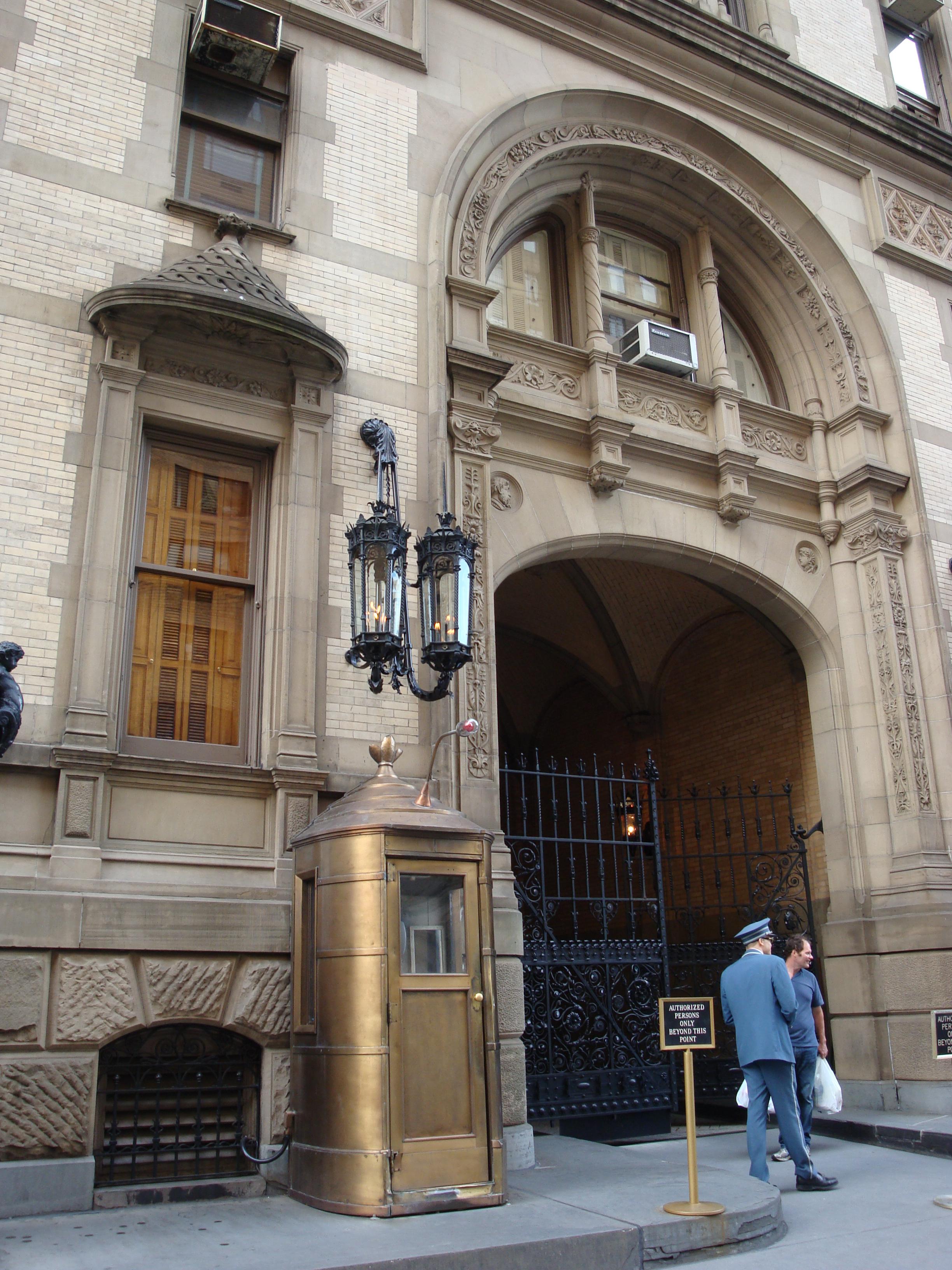 JOHN LENNON'S APARTMENT