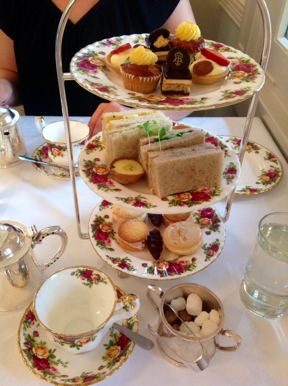 MORNING TEA