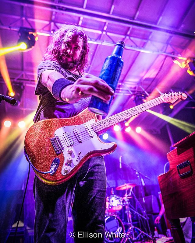 Friday mood🍻
•
•
•
•
•
#budlight #andyfrasco #andyfrascoandtheun #charlestonpourhouse #intothewoodsfestival #cheers🍻