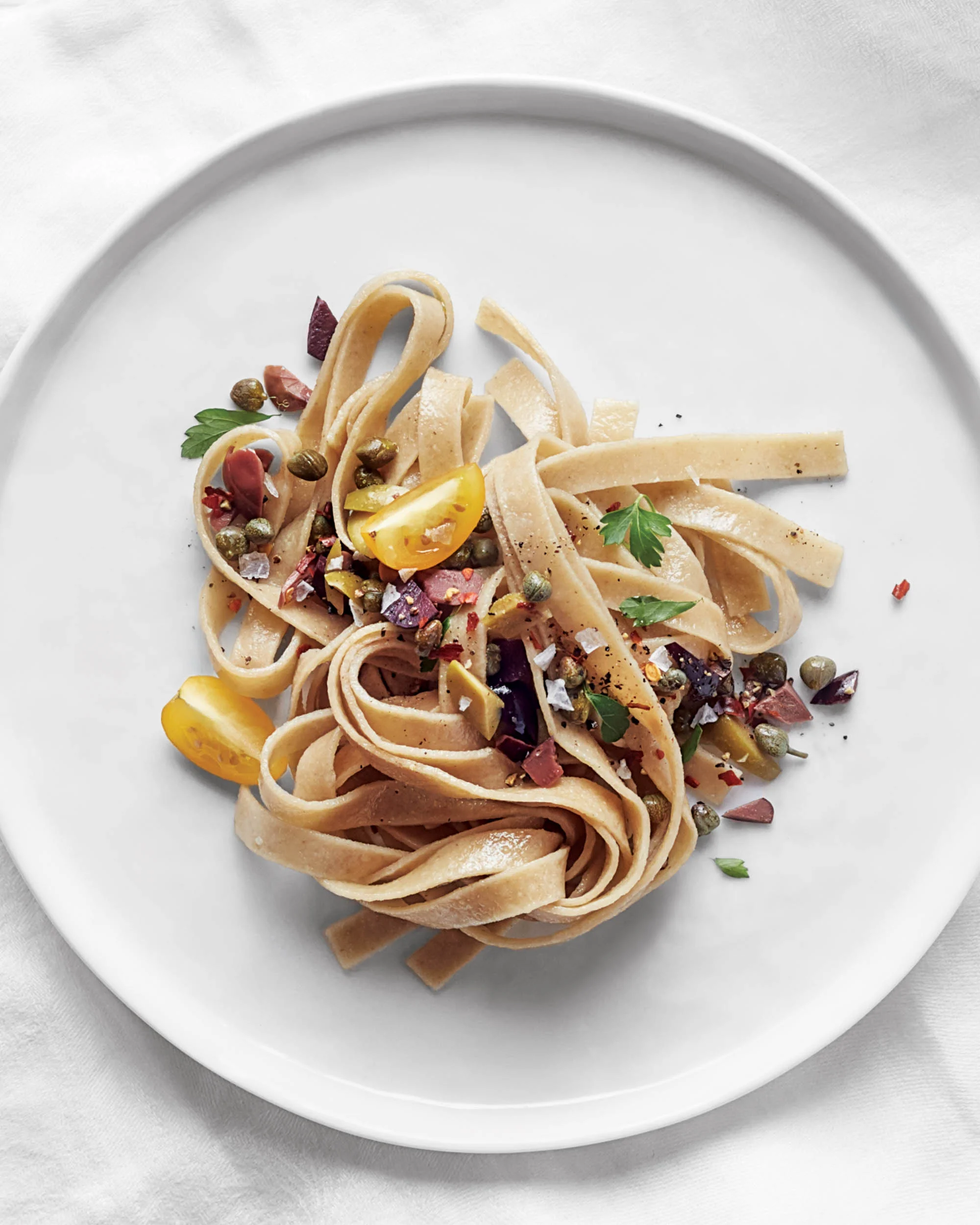 SkinnyPasta_Fettuccine_Overhead.jpg