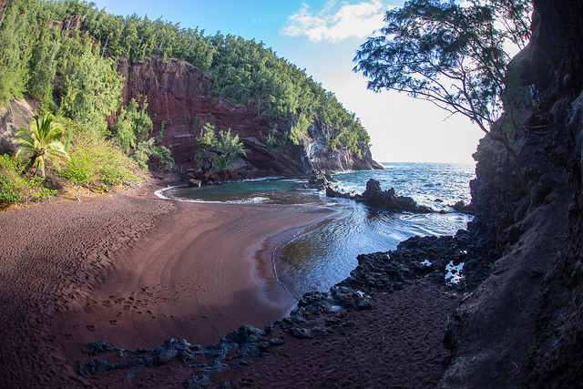 Red sand beach (Maui, HI) by KaiserFenix