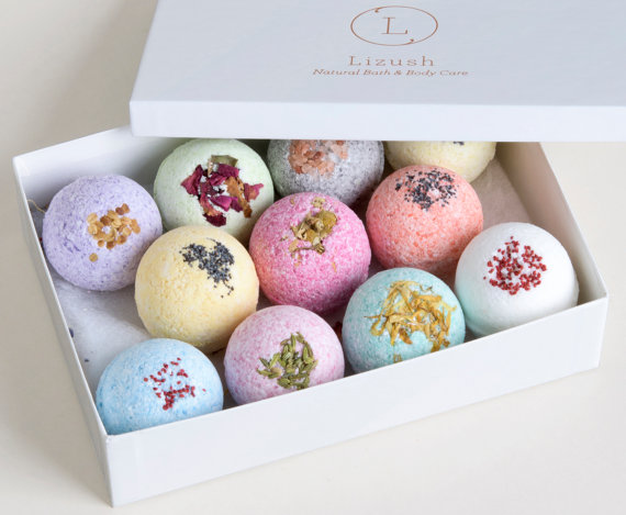 Bath bombs by Lizush