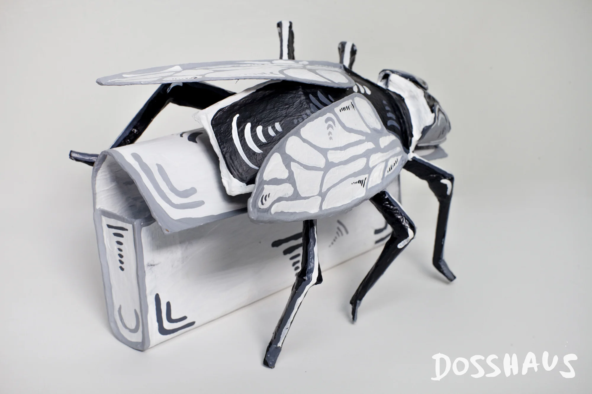 Dosshaus Fly Purse 2.jpg