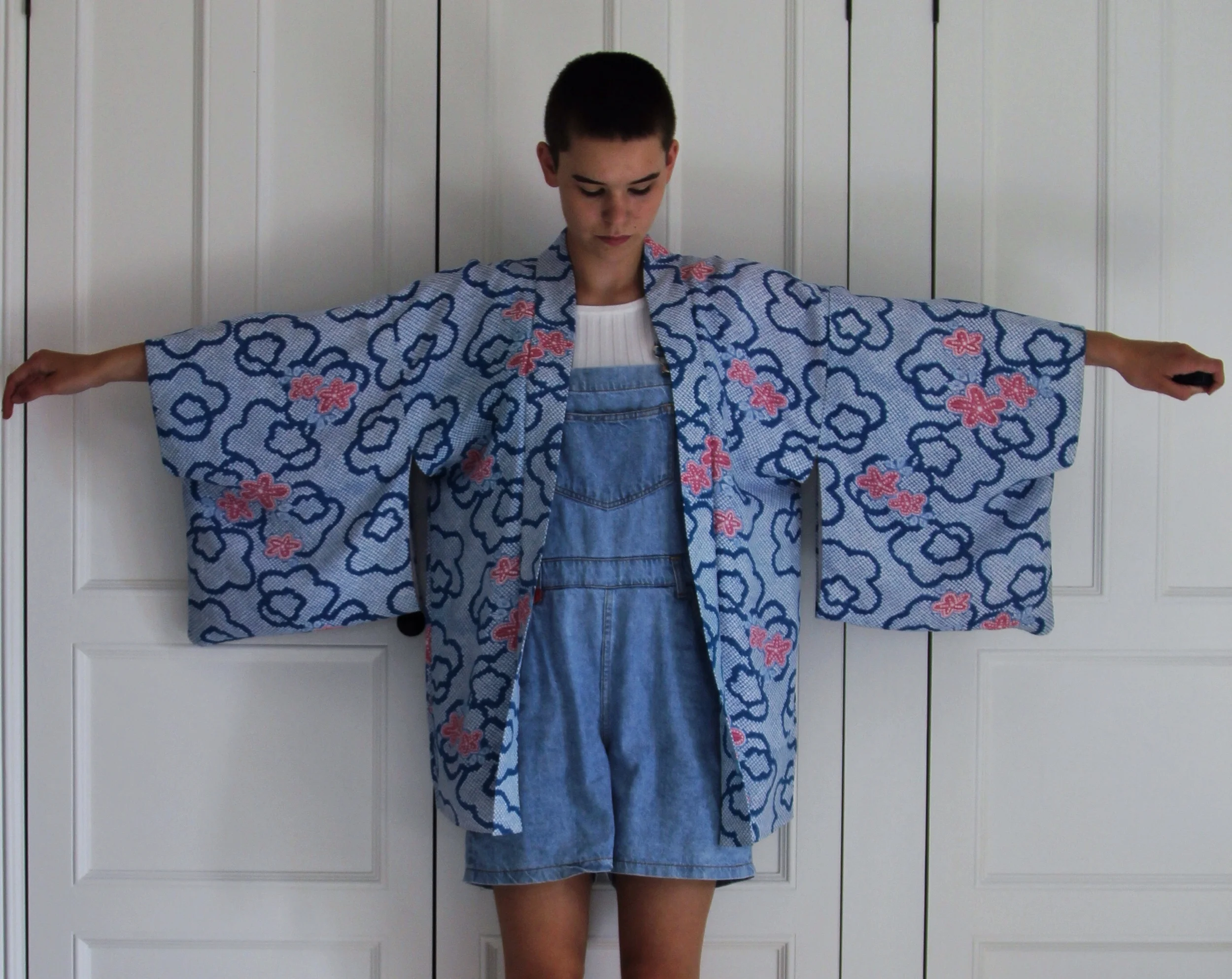 Vintage Silk Kimono (This is a child's sized kimono)
