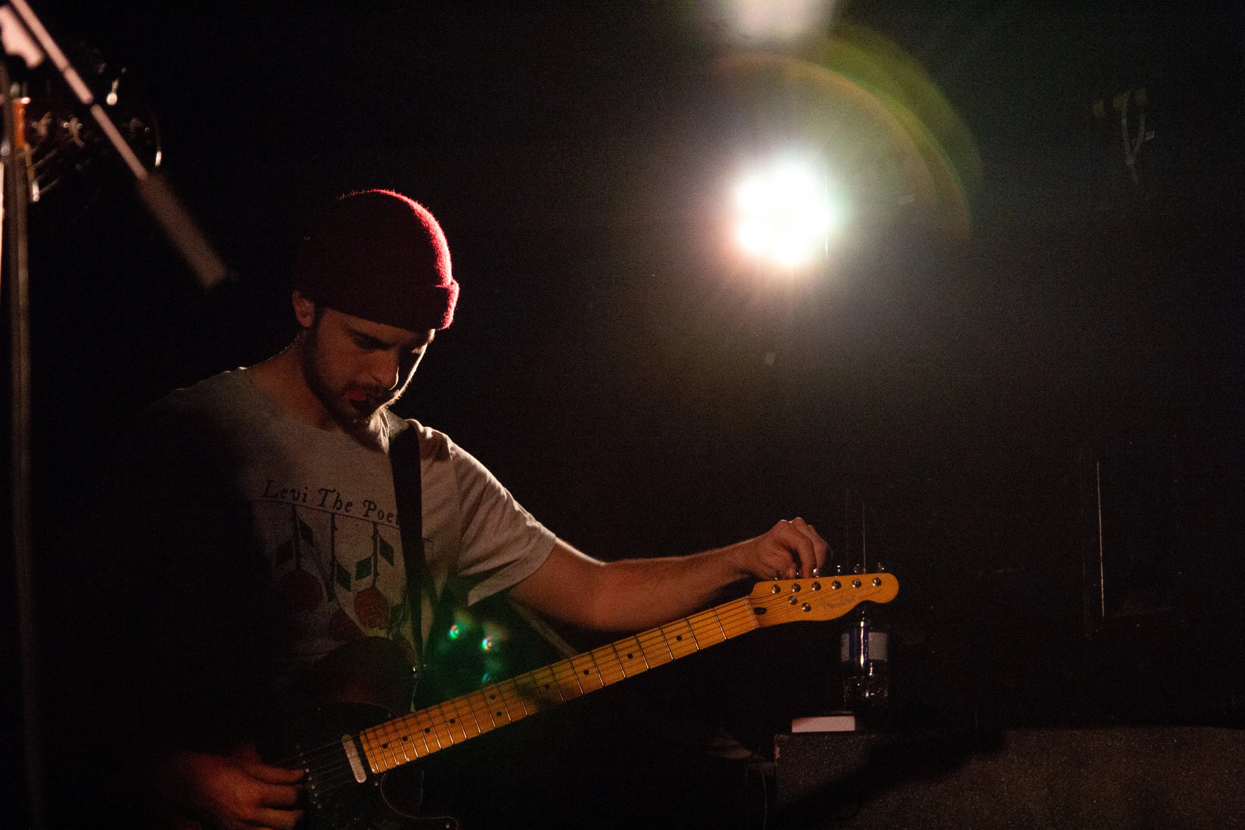 Listener (9 of 23).jpg