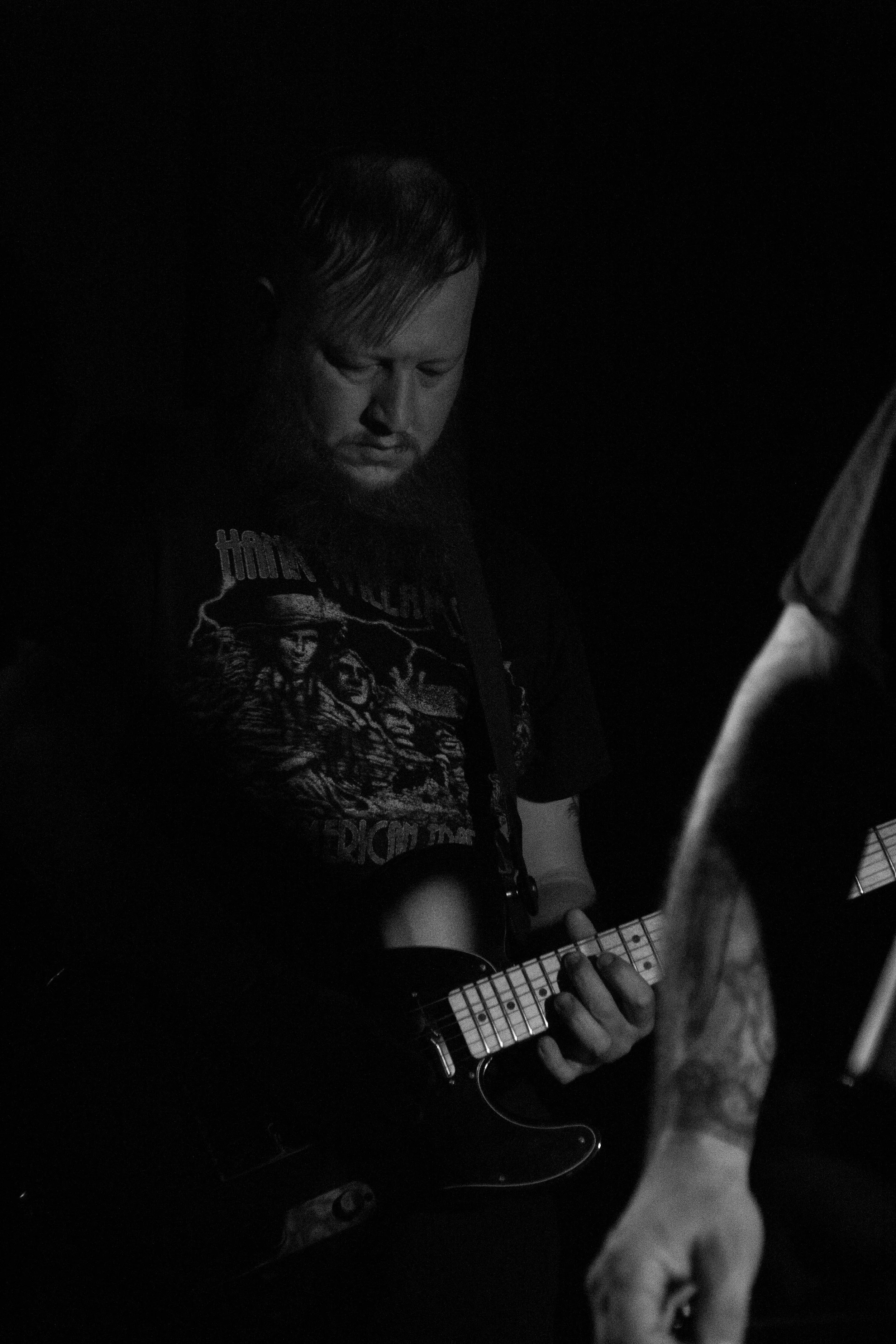 Listener (22 of 23).jpg