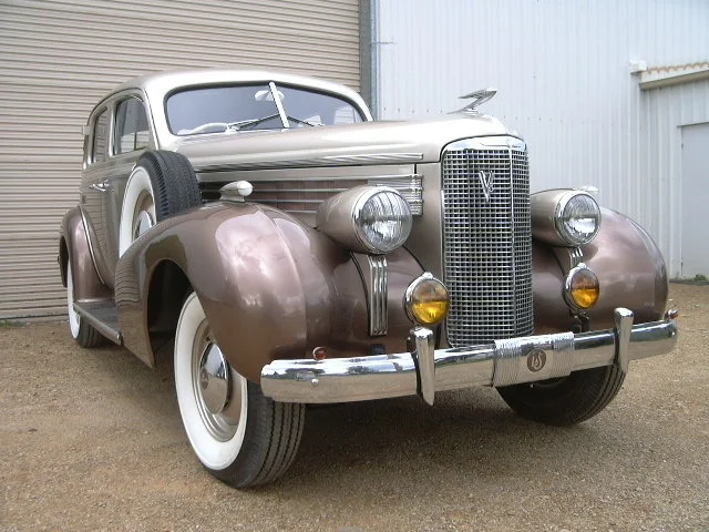 The joints were re-lead wiped. Rusted floor panels were replaced. The body shell was file finished. The V8 engine and gear box had been overhauled and were fitted to the chassis before the body was painted. The La Salle was painted in two pack metallic. All the chrome work was restored and refitted. New wiring harness was fitted.