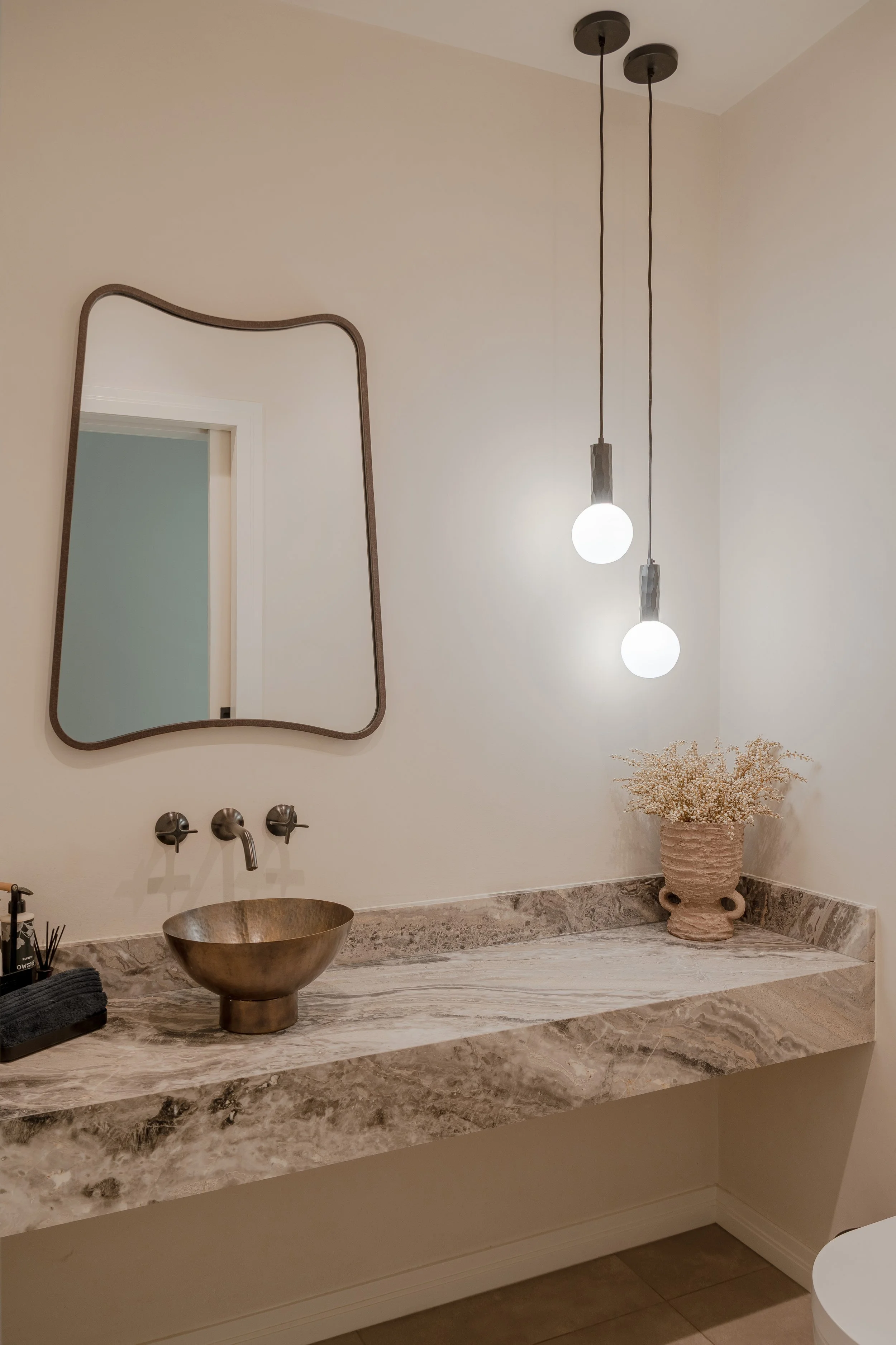 Robin Hill House_interiors_Jun26 - high res-05407.jpg