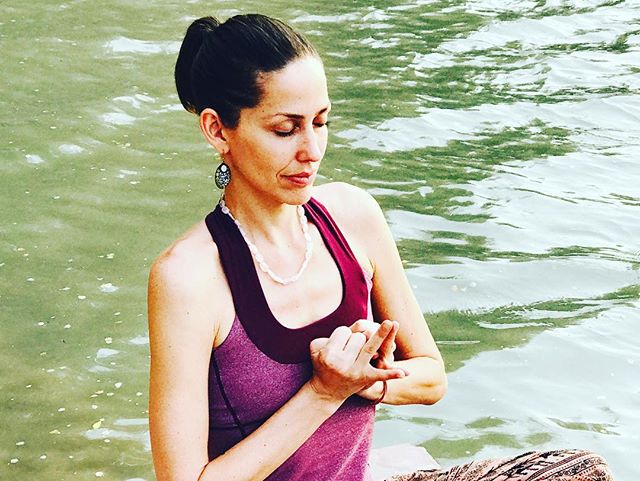 #tbt Daily meditations with Ganga Ma #march2017 .
.
It was a time when I was heavily exploring the use of mudras in my meditation and asana practice.  This one is known as Shaktimudra or Mudra of Divine Feminine, which is said to help to balance and 