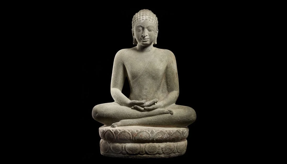 The Art of Finding Balance: Understanding the Difference Between Grounding and Centering