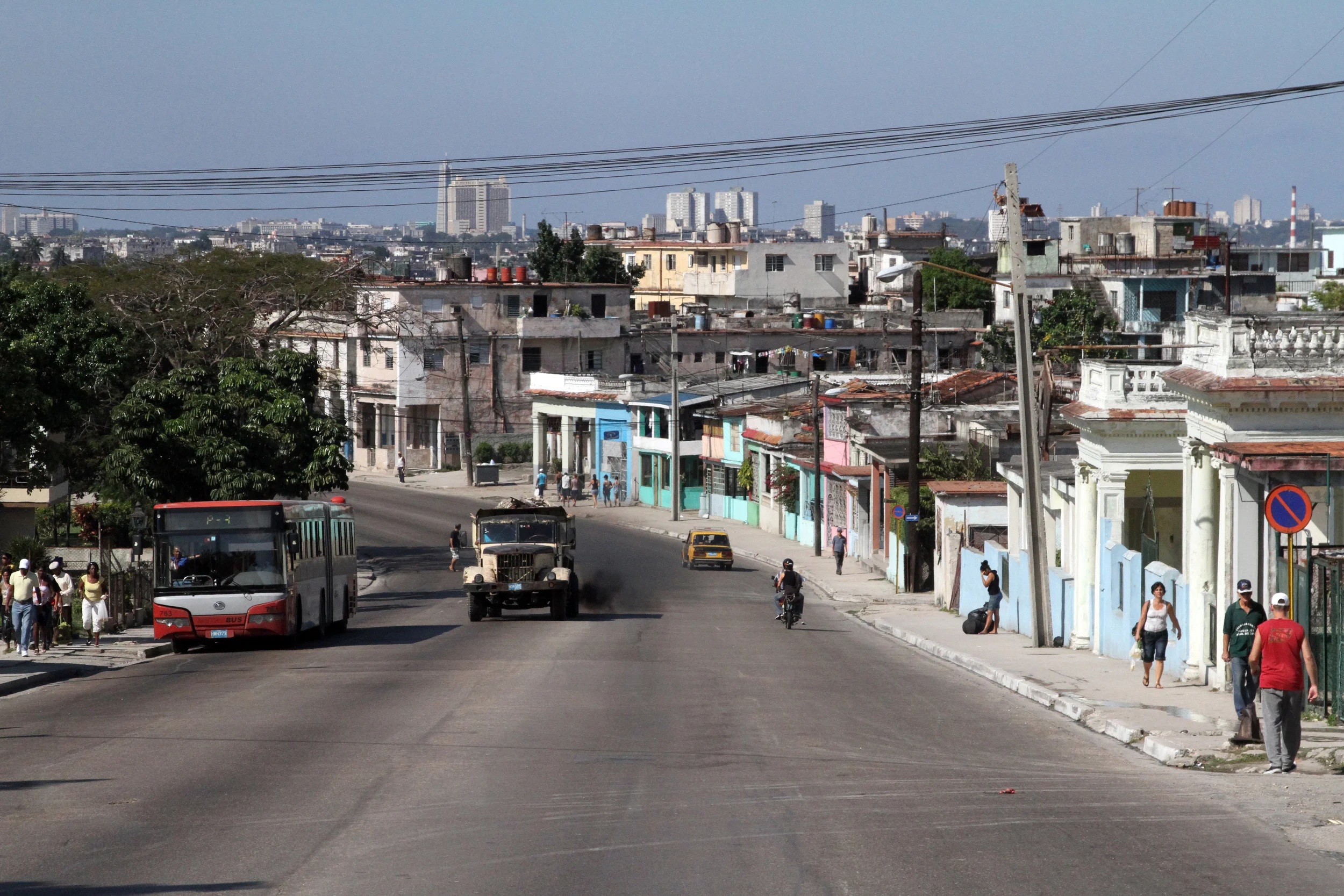 E2272CUBA.jpg