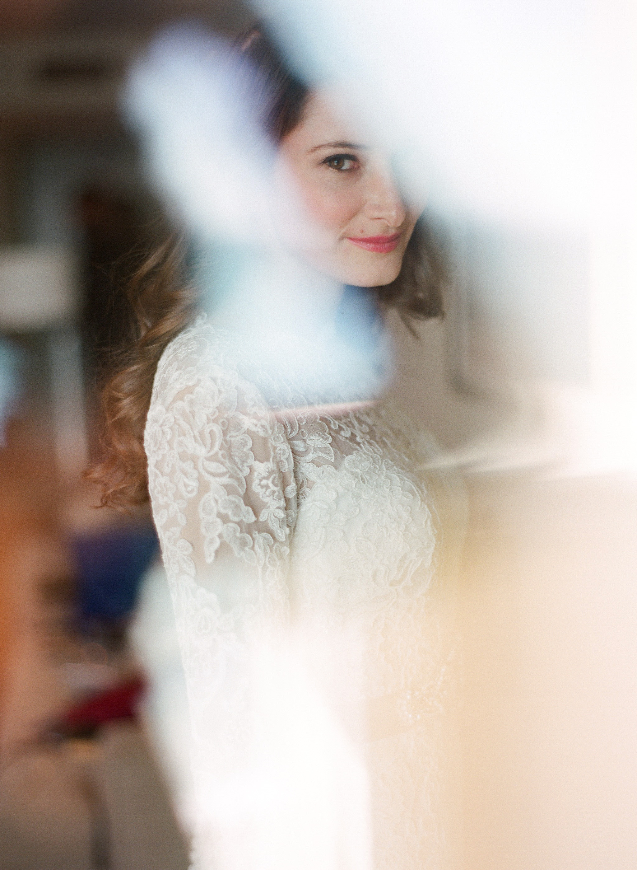 Orthodox Jewish bride gets ready as Top Destination Wedding Photographer photographs her Malibu wedding