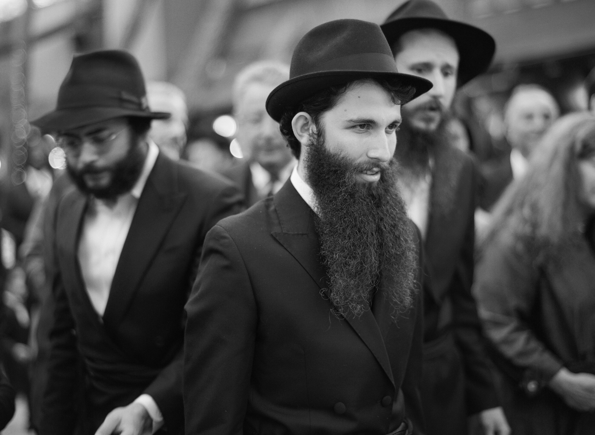 Top destination wedding photographer photographs Orthodox Jewish wedding at Calamigos Ranch California Wedding